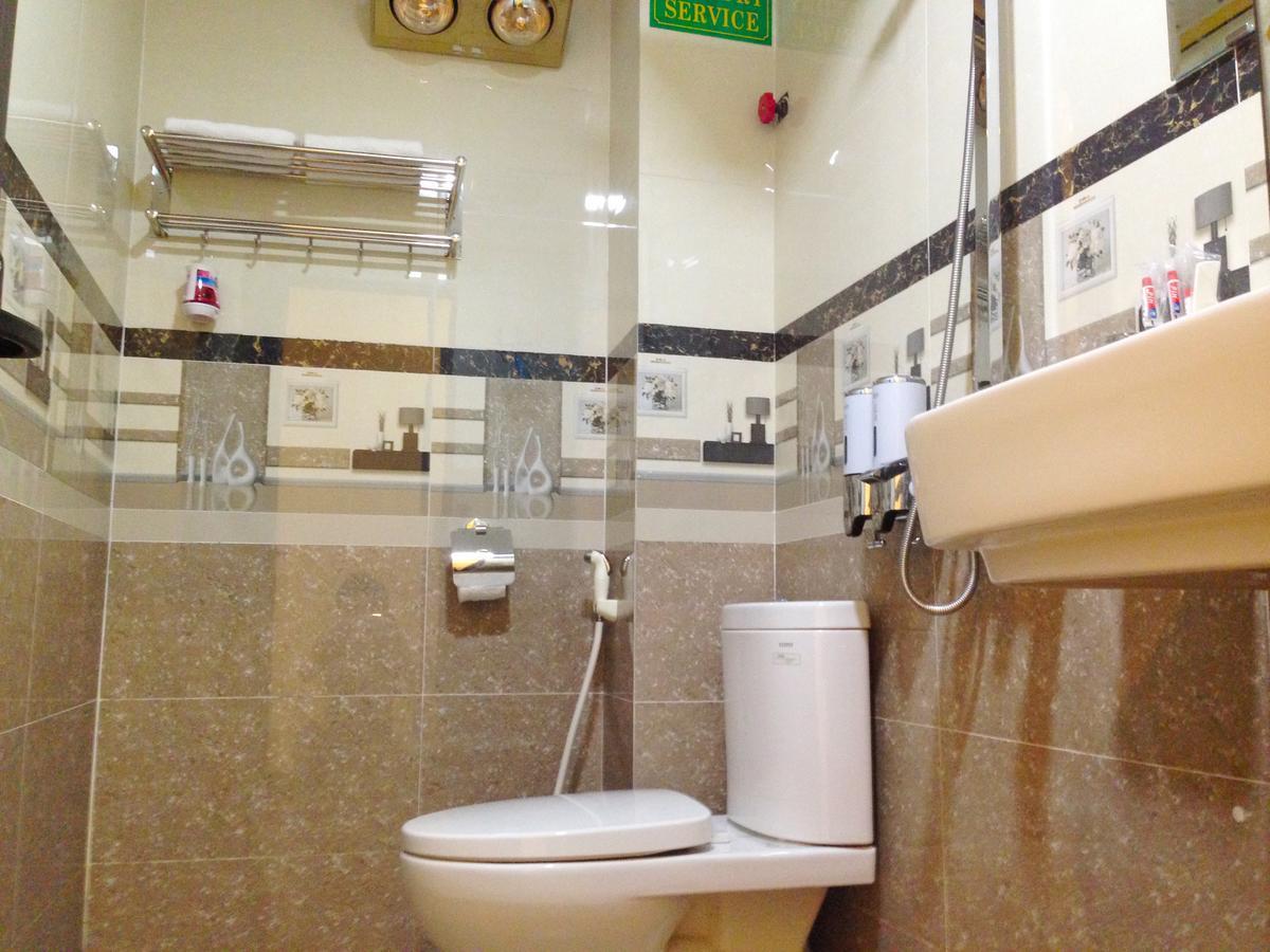 Ninh Binh Central Hotel Bagian luar foto
