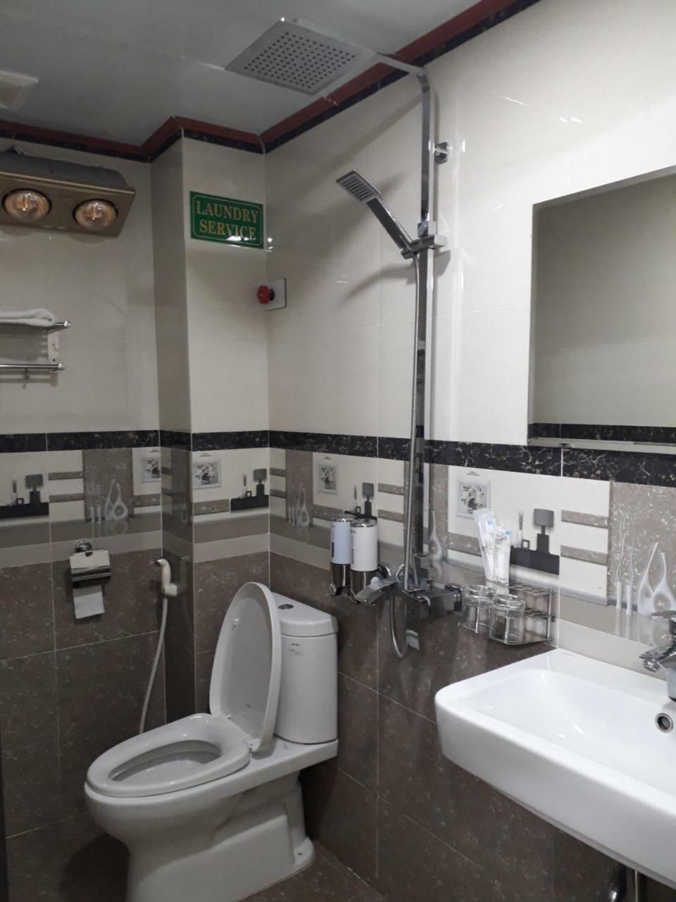 Ninh Binh Central Hotel Bagian luar foto